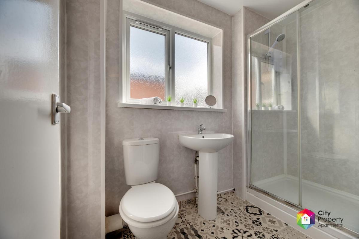 City Property Apartments 195 - Housity