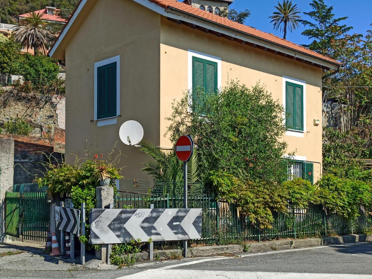 Suitetrails - La Casa di Anna ☆☆☆☆☆[Cogoleto - 100 metri dal MARE]