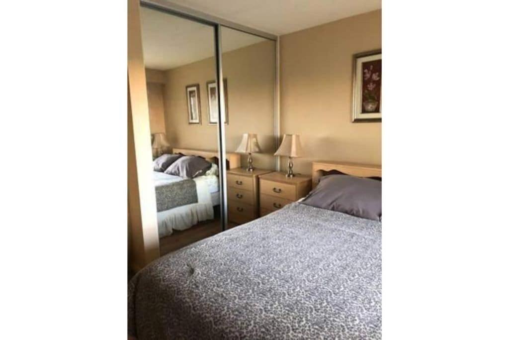 Private National City Condo - Housity