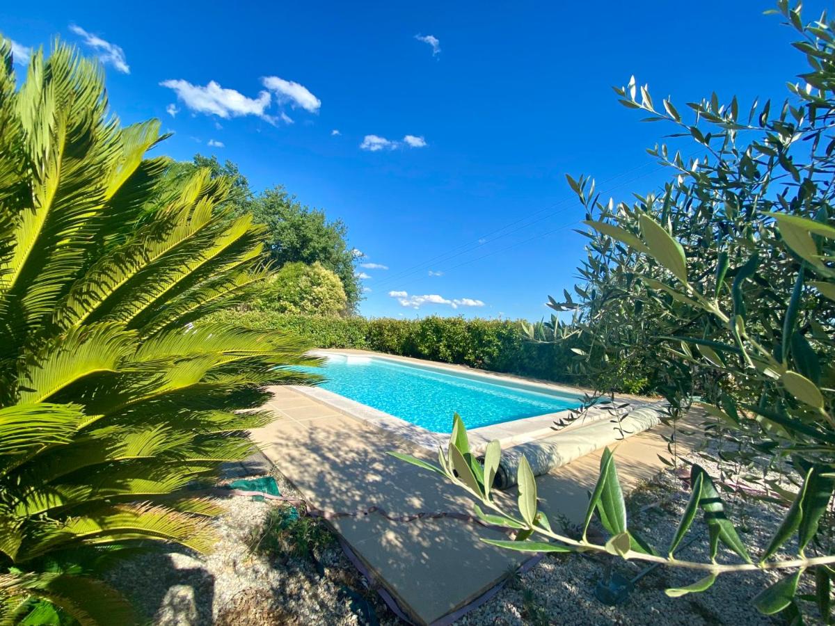 MAISON AXALY SAINT MARTIN D’ARDECHE 12 PERSONNES AVEC PISCINE - Housity