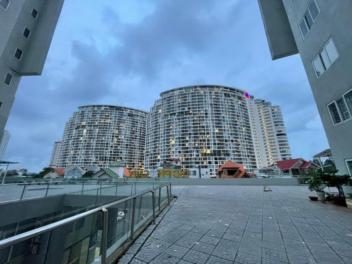 Dic Phoenix 3BR 2WC with terrace (Panda's house) - Housity