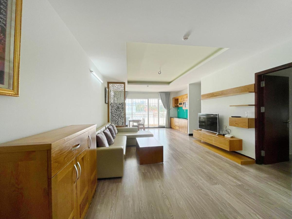 Dic Phoenix 3BR 2WC with terrace (Panda's house) - Housity
