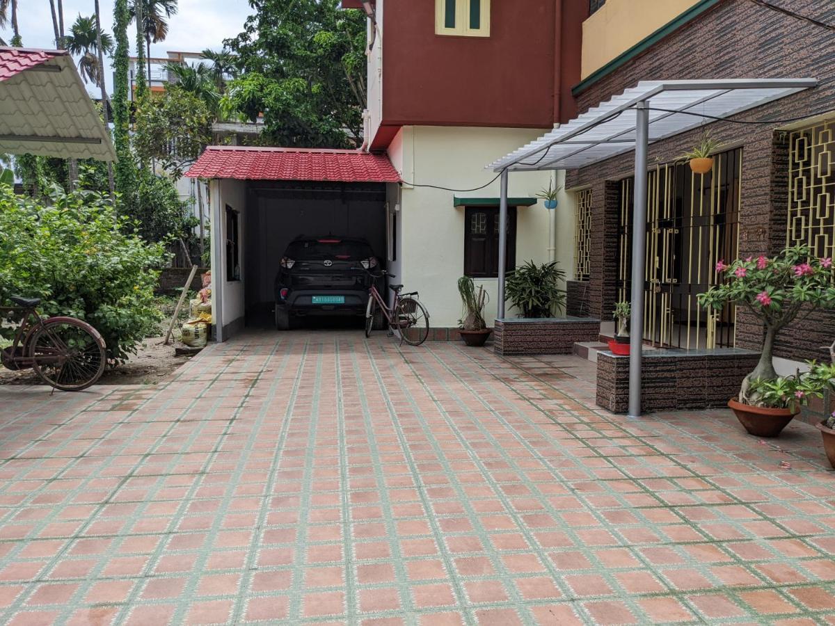 The Woodpecker Inn - Housity