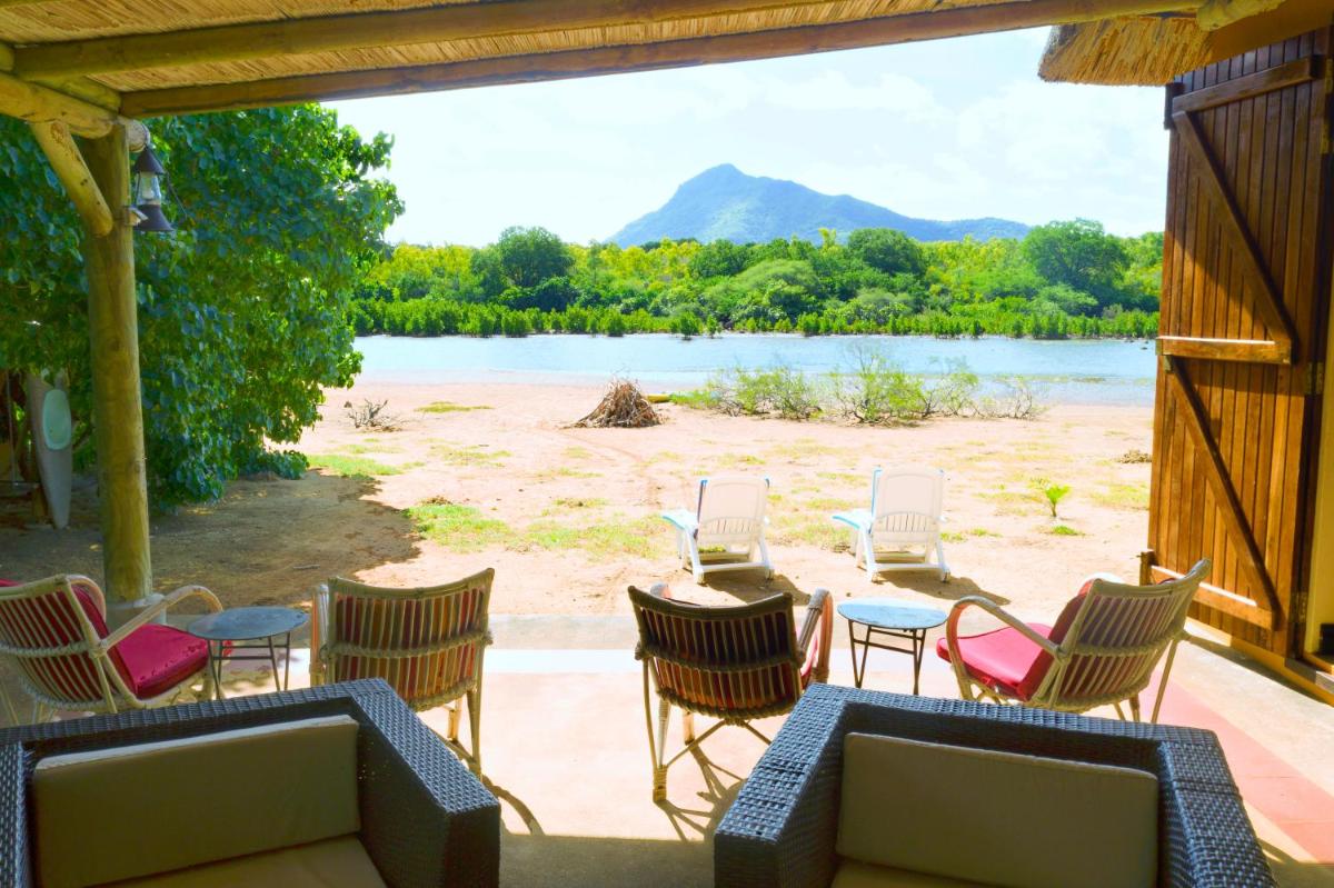 Grants Cottage waterfront Petite rivière