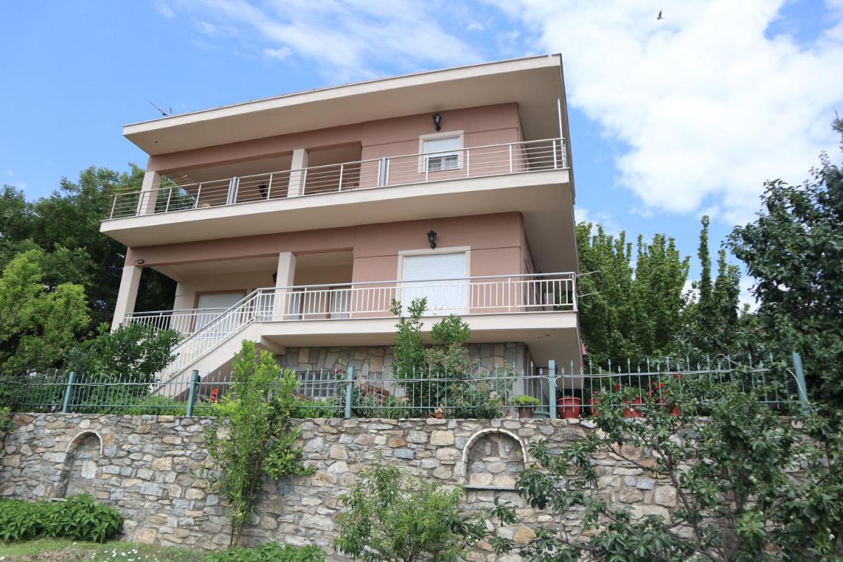Angela House - Housity