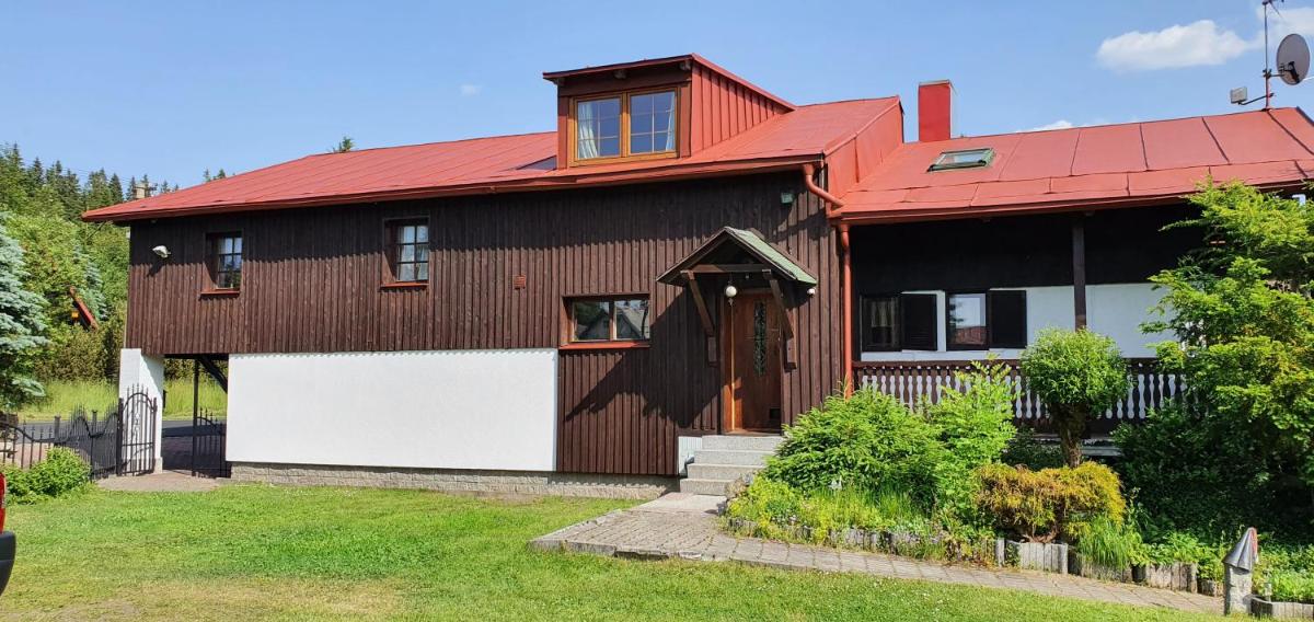 Penzion U Dvou pánů - Housity