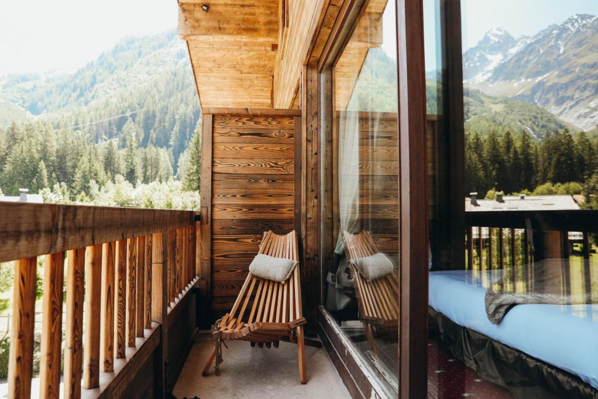 Vue générale sur la montagne ou vue sur la montagne depuis l'hôtel