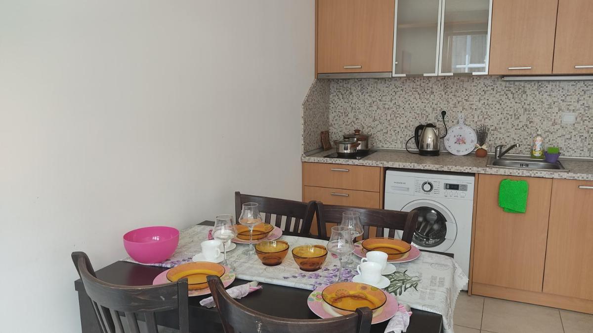 Marina Park Lavender - Housity