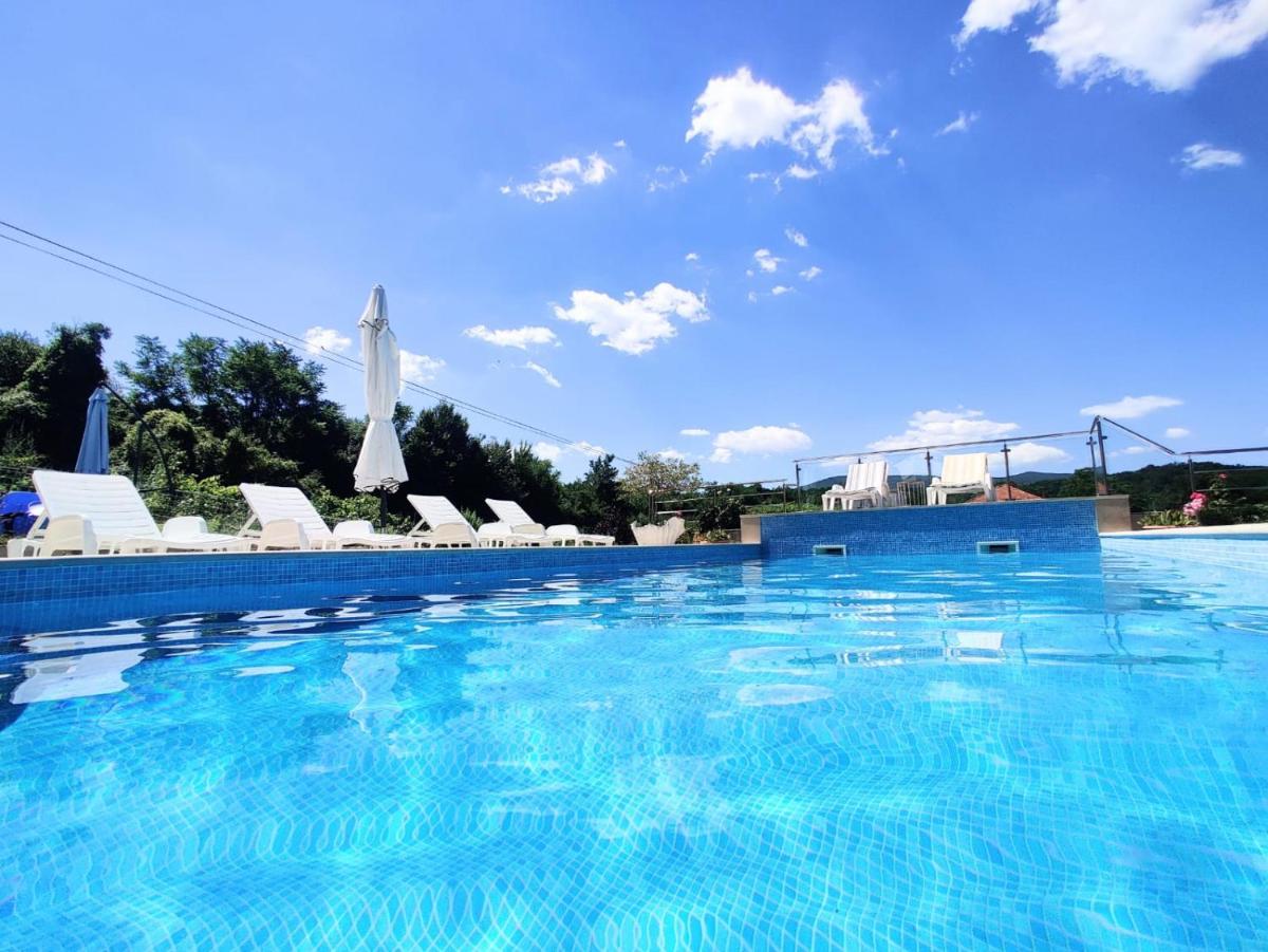 Sunshine Holiday Home - Housity