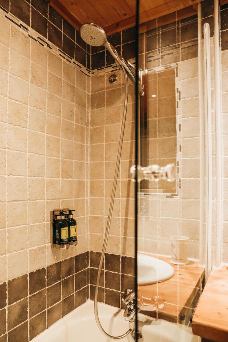 Salle de bains dans l'établissement Les Grands Montets Hotel & Spa