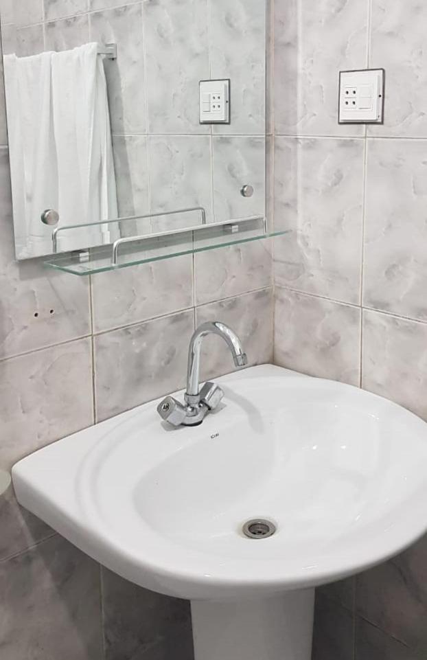Suitetrails - Family Guest House Lahore Near Airport