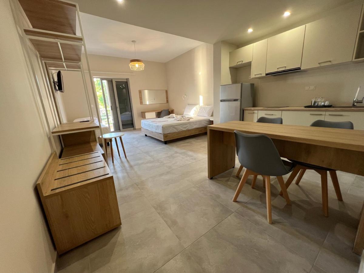 Mangata Seaside Hotel - Housity