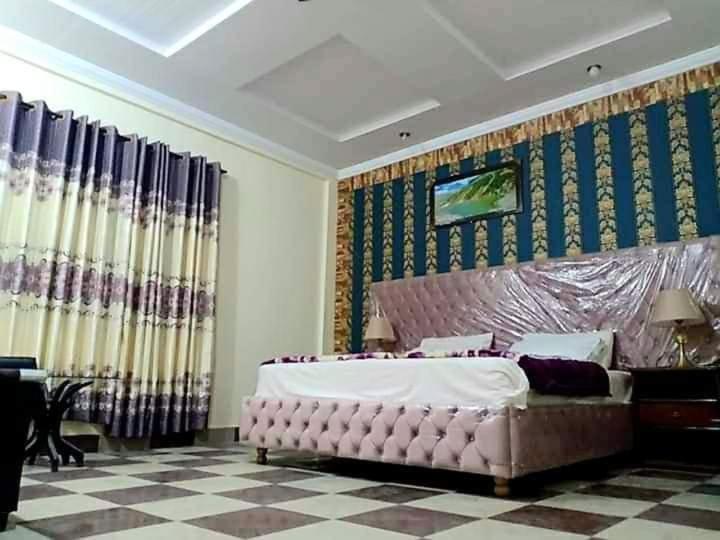 Rose Valley Hotel Naran - Housity