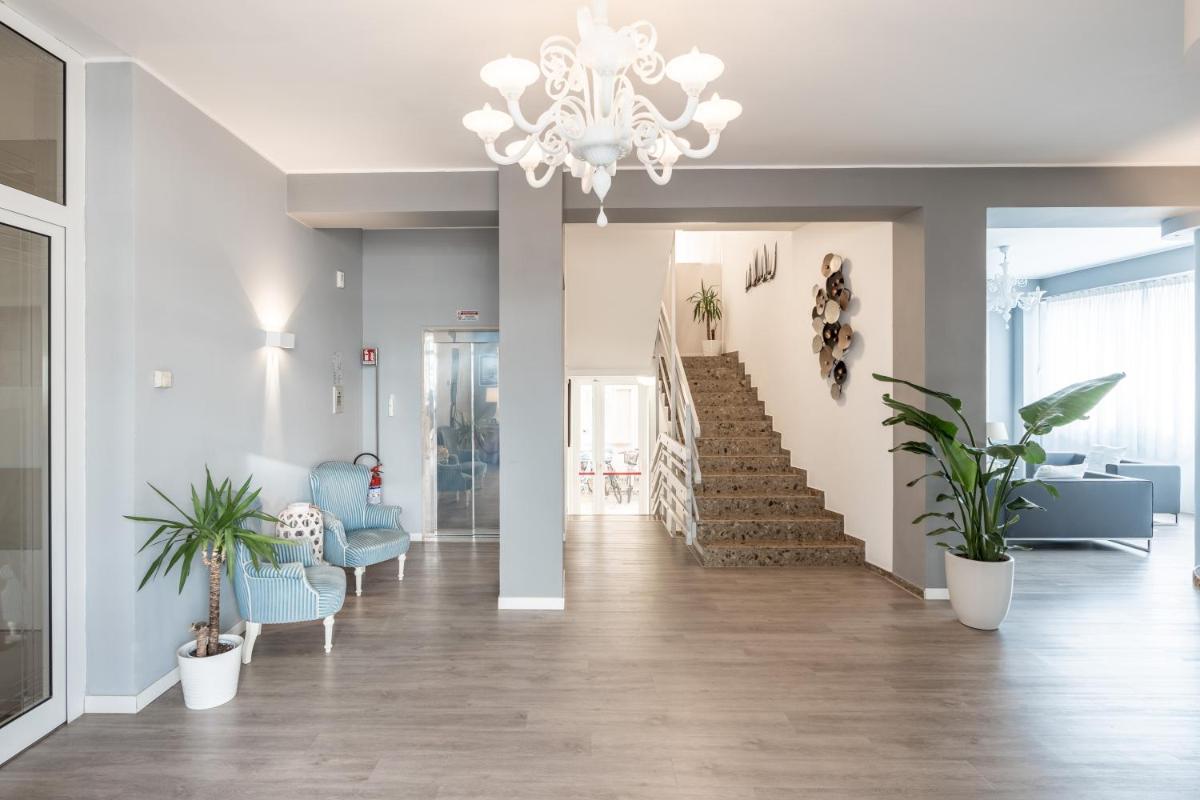 Hotel Loreley - Housity