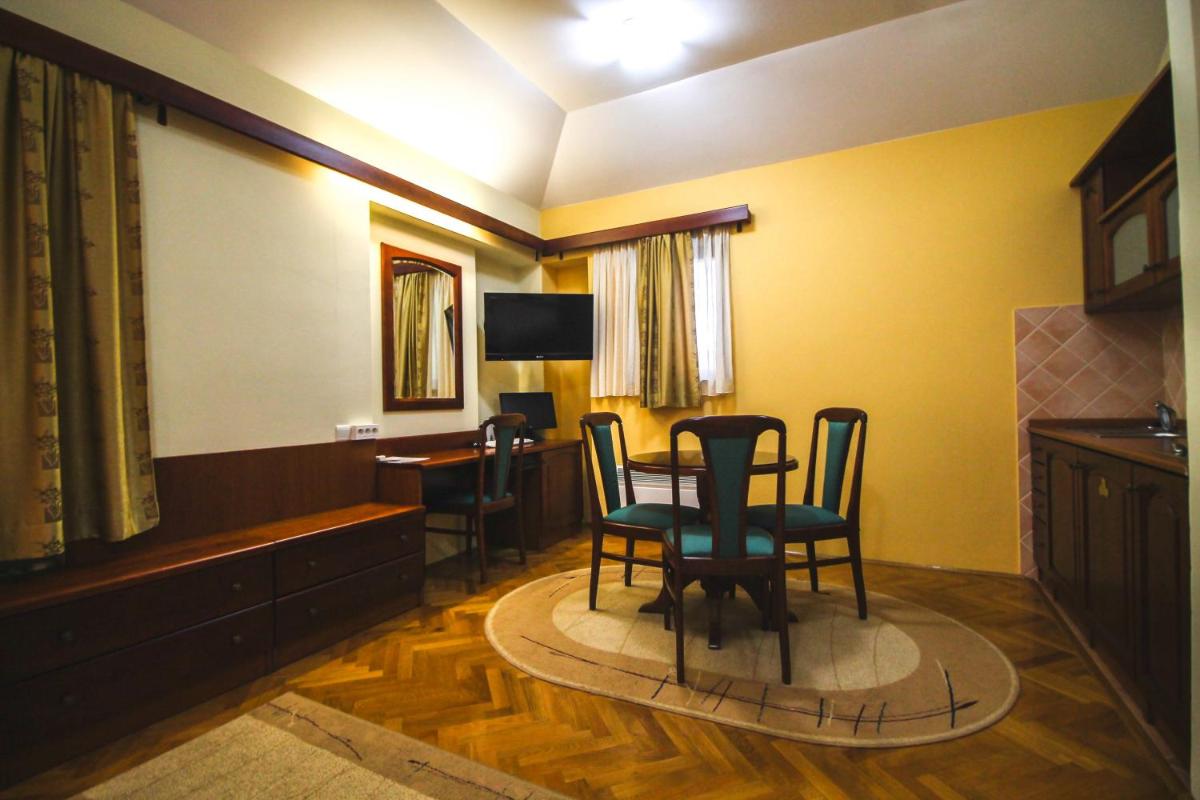 Hotel Vila Vrbas - Housity