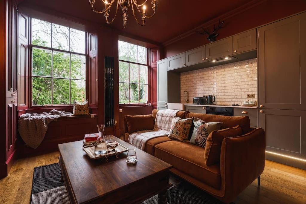 Huntly House - A Residence Like No Other - Housity