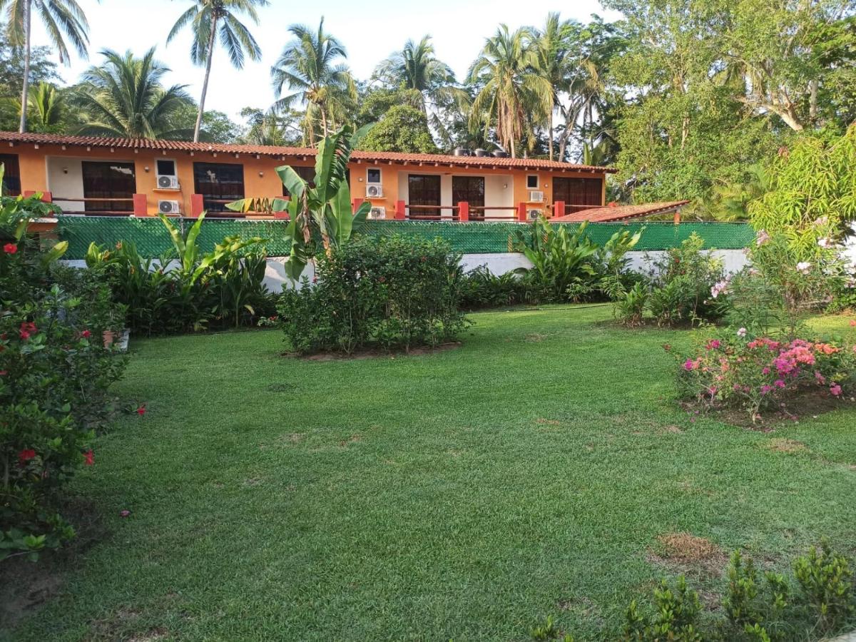 Hotel J.B. - Housity