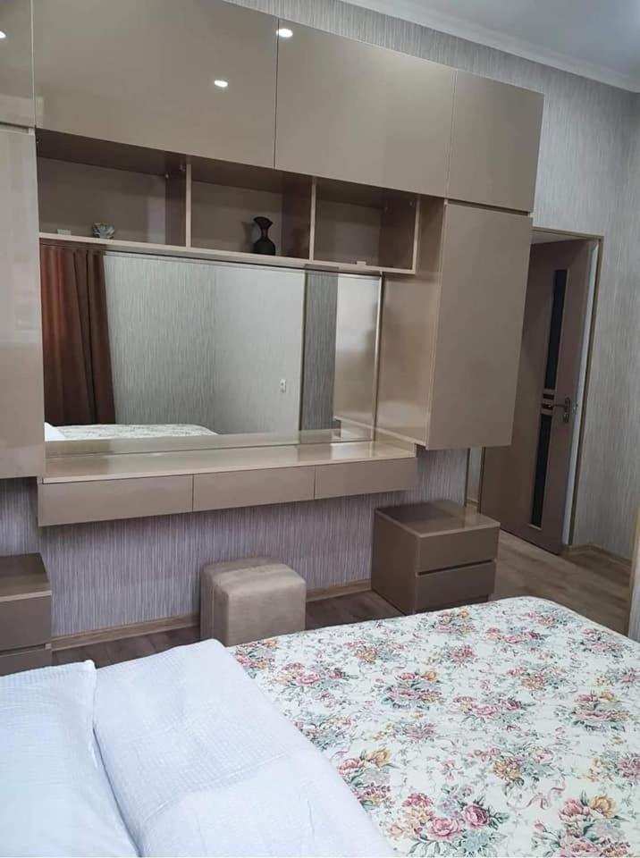 Nari Apartment - Housity