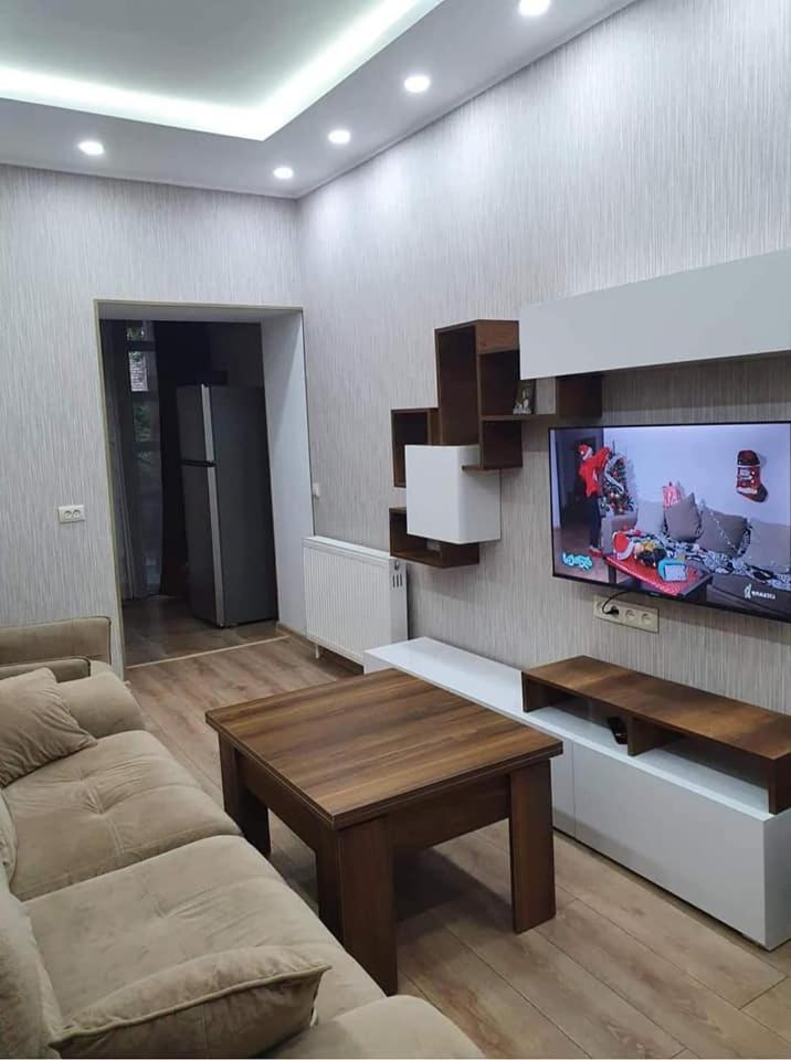 Nari Apartment - Housity