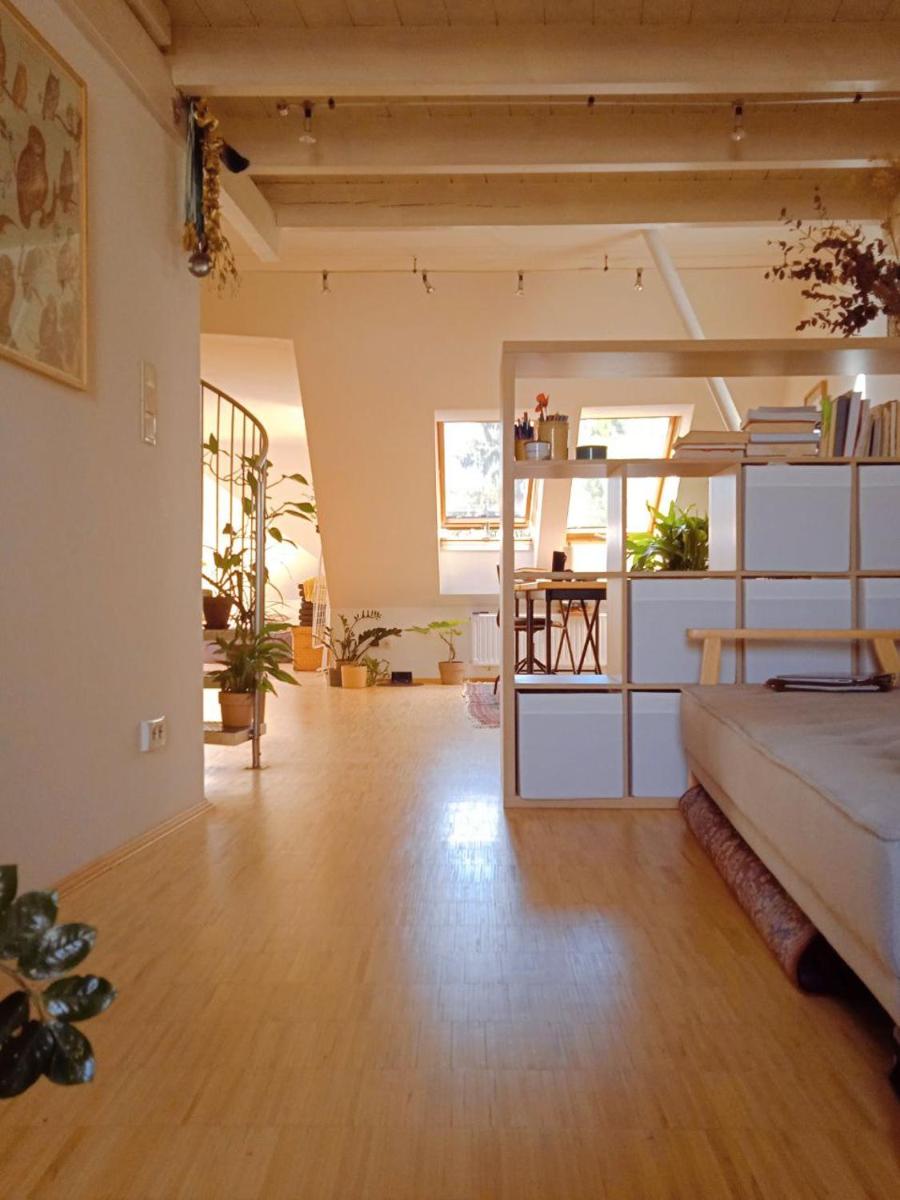 Suitetrails - Bright loft with view over Graz & Schloßberg