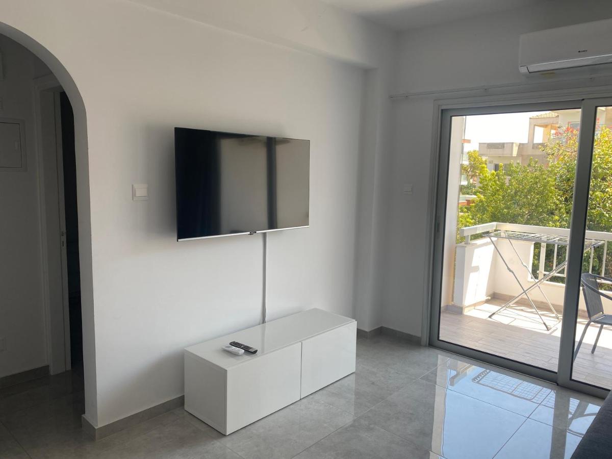 Greco 1 Bedroom Apartment - Housity