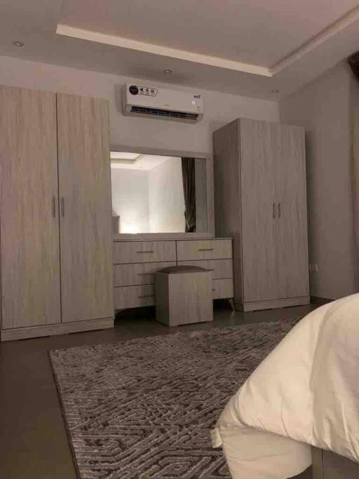 1-bedroom apartment with underground parking - Housity