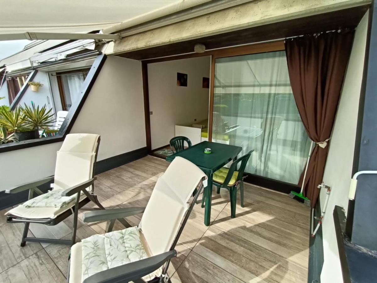 L' APPARTAMENTO DEL SOLE - THE SUN FLAT - Hizvo