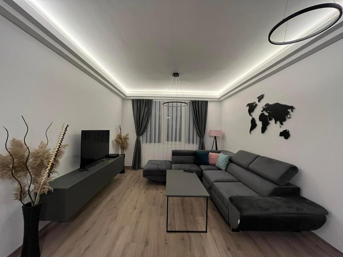 Horizon Lux Apartment & Spa - Housity