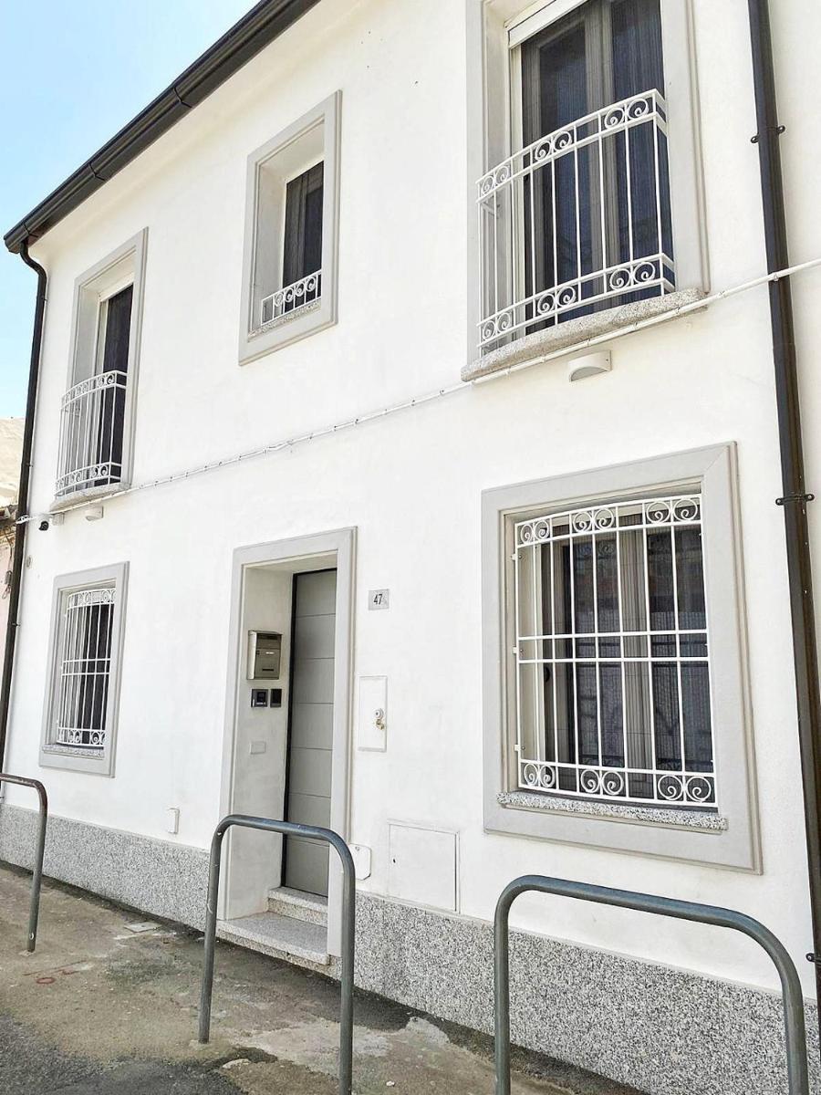 Cocciu D'Amuri - Housity