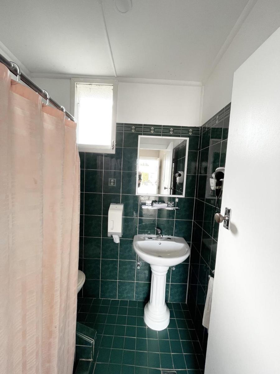 Hillview Motel - Housity