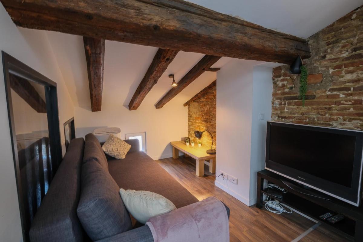 Suitetrails - Superb Cozy Apartment In The Heart Of Toulouse