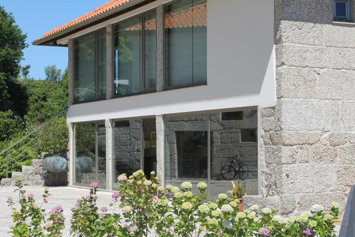 Eira House - Quinta de Fundevila - Housity