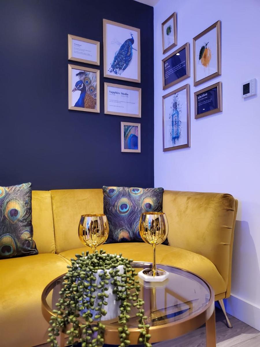 Central Boutique Studio ( With Parking ) - Housity