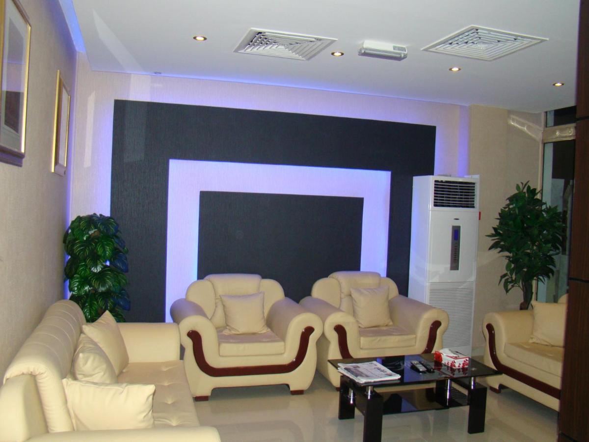 Savoy Grand Hotel Apartments - Housity