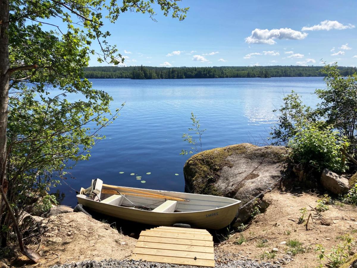 Suitetrails - Nice cottage in Sjuhult with proximity to Lake Rymmen