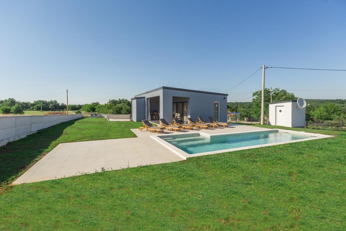 Cosy holiday house with pool HERA in central Istria - Housity