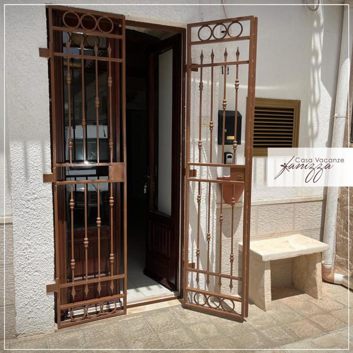 Cummerse Fanizza - Housity