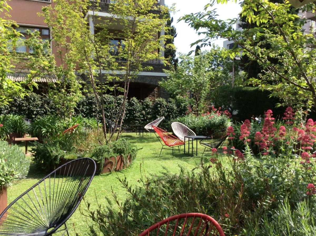 Jardín al aire libre en Primero Primera