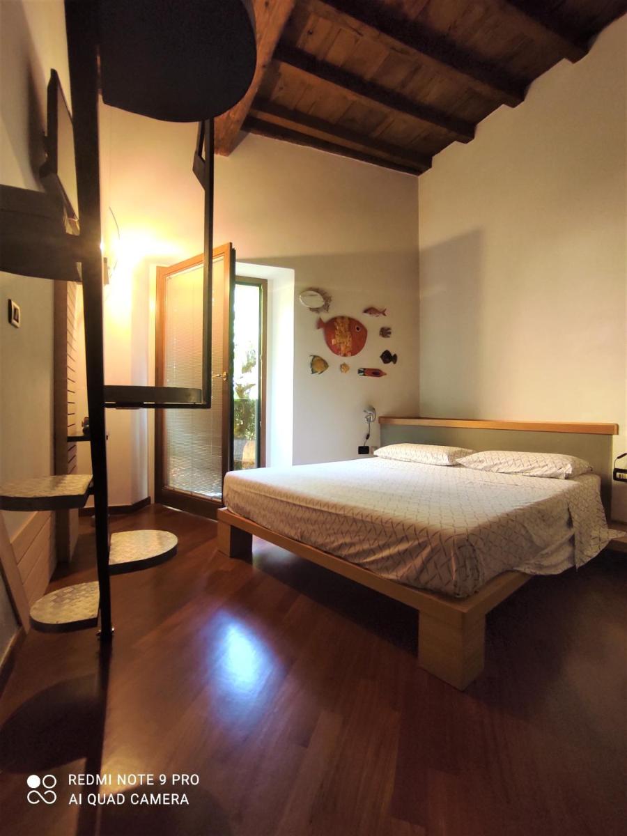 CAREGGI GARDEN APARTMENT - Housity
