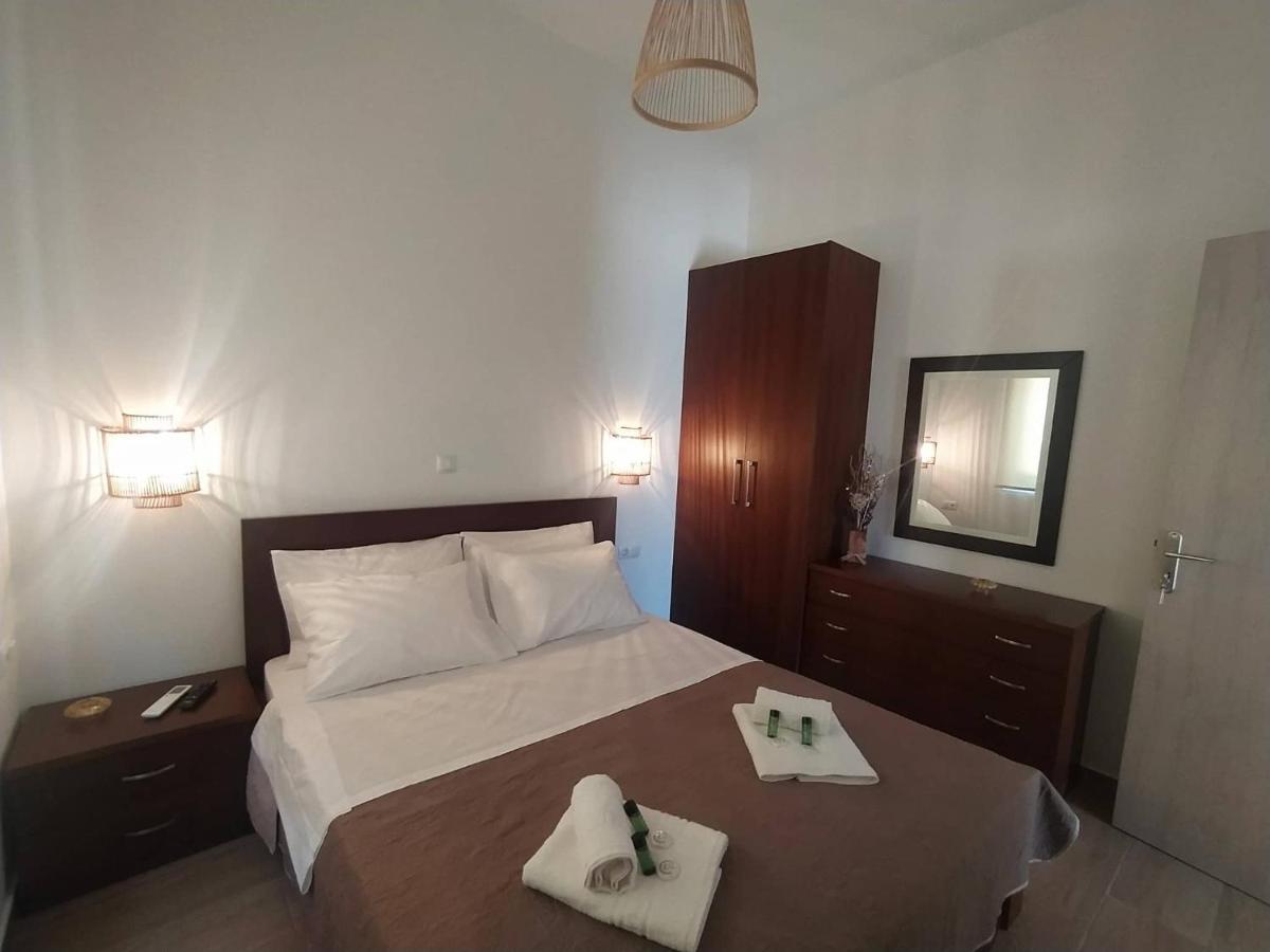 Enigma Boutique Houses Ammos - Housity