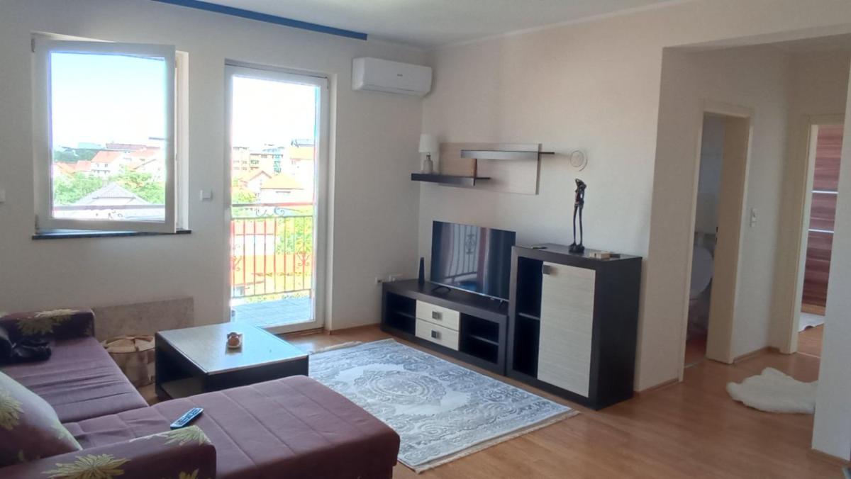 Dado - Housity