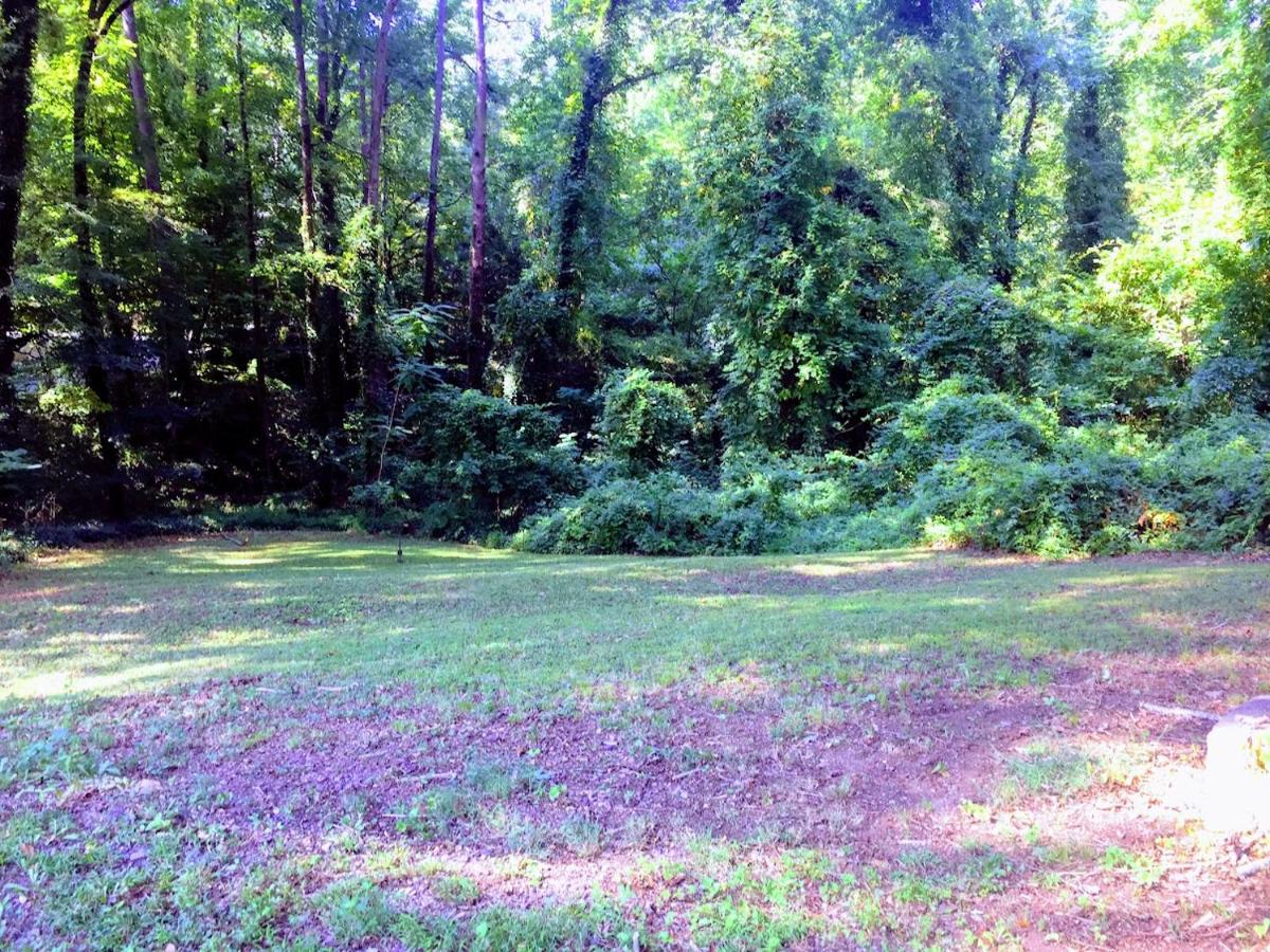 Rural retreat near all things great in Greenville, SC - Housity