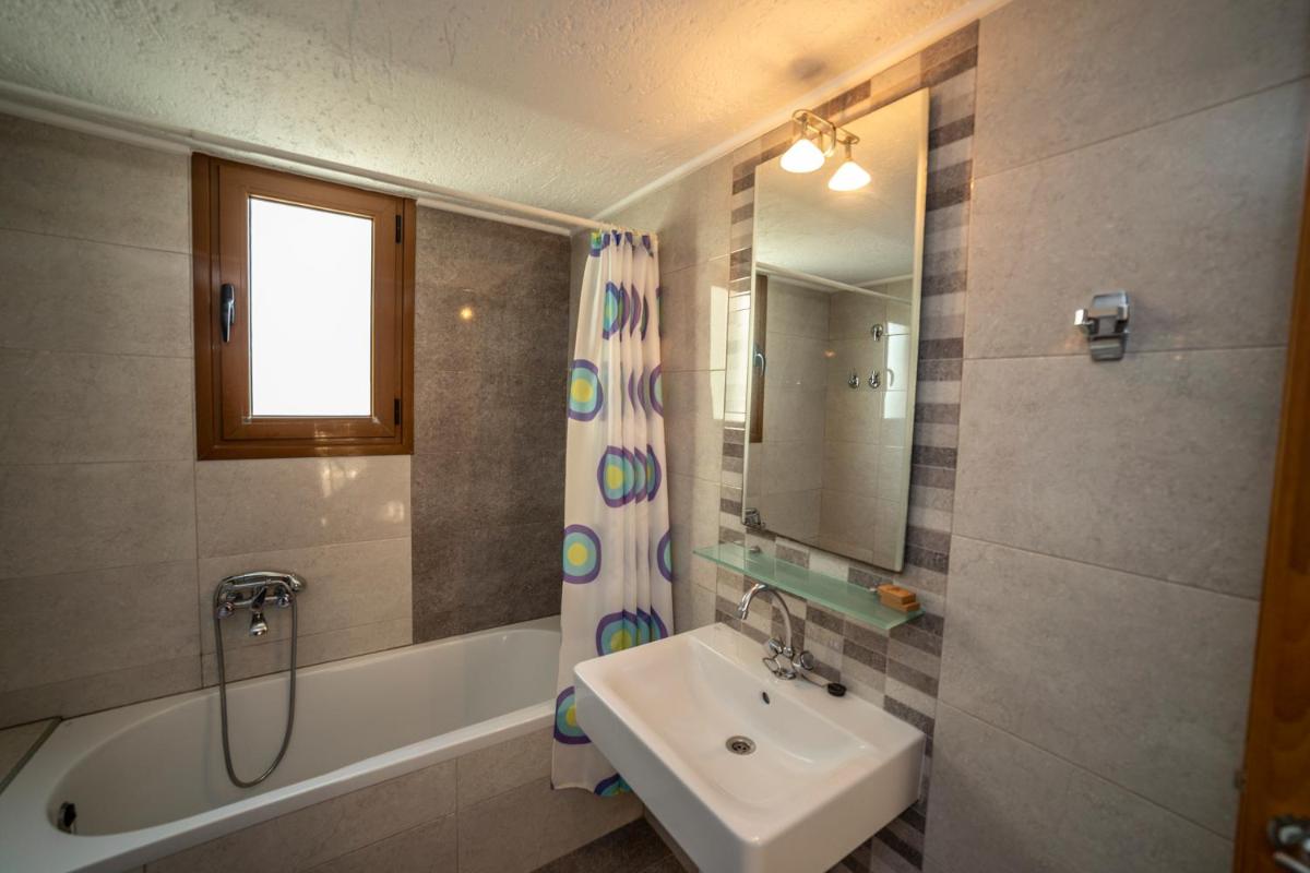 Bay View Apts II - Hizvo