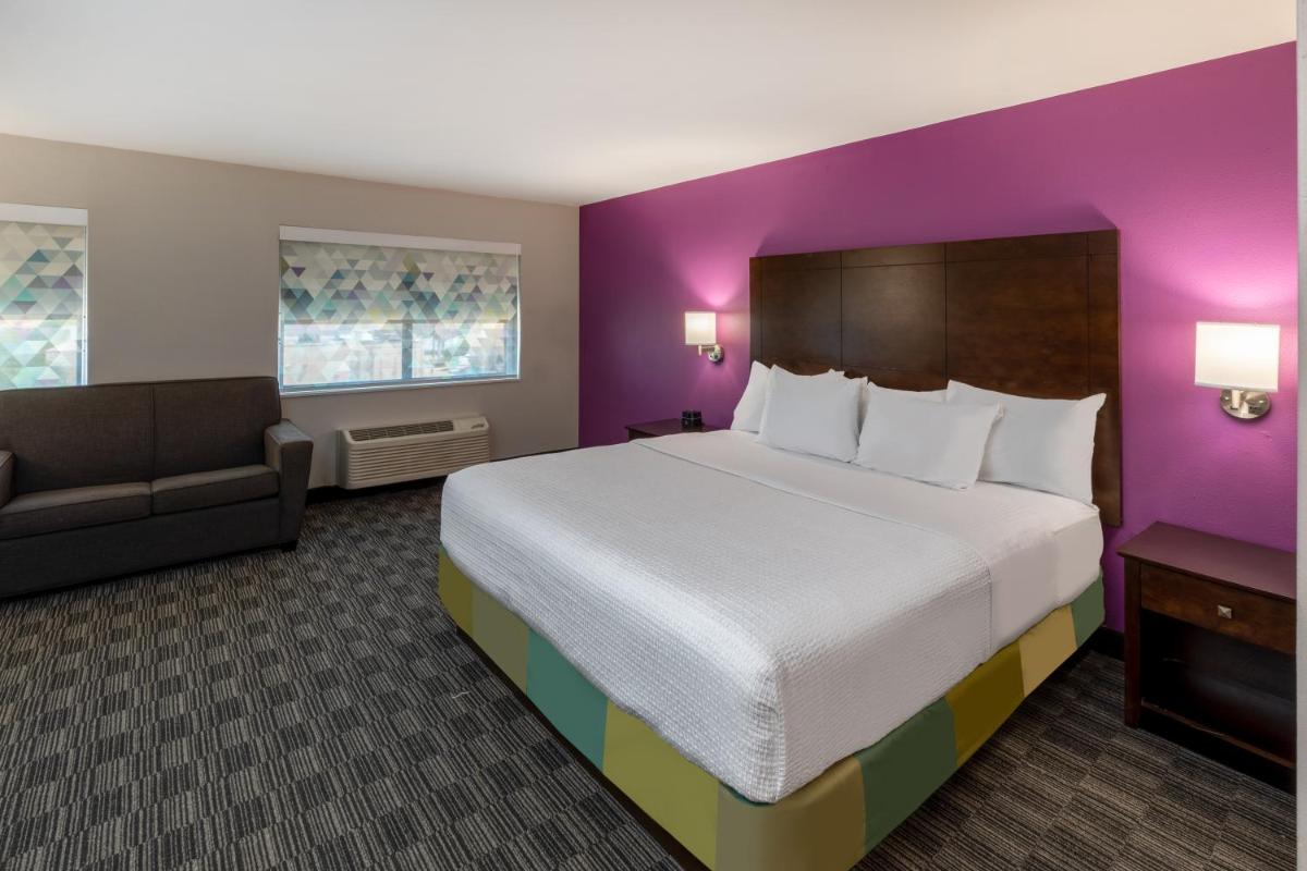 La Quinta by Wyndham Houston NW Brookhollow - Hizvo