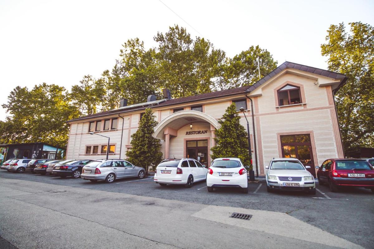 Hotel Vila Vrbas - Hizvo