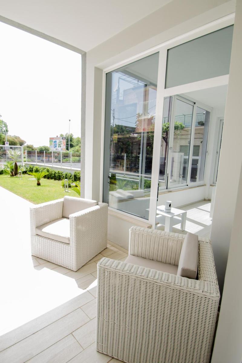 Luxury House - Housity