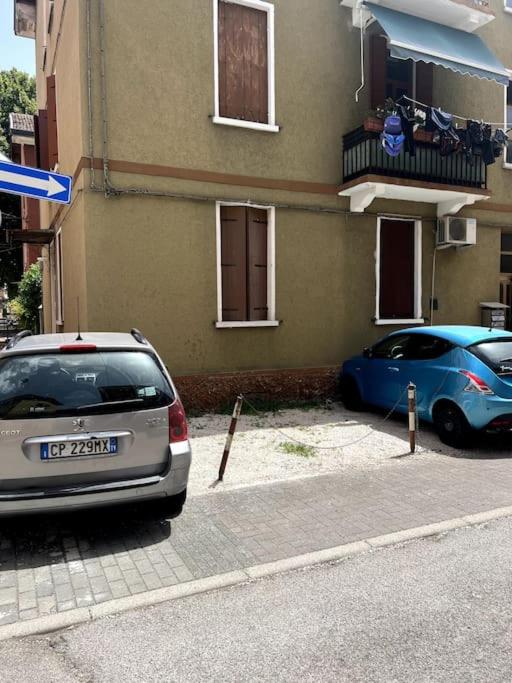 100 mt to Station Venezia,FREE parking,shuttle airport Gorizia - Housity