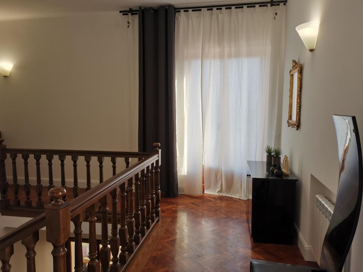 Villa Flora Affittacamere - Housity