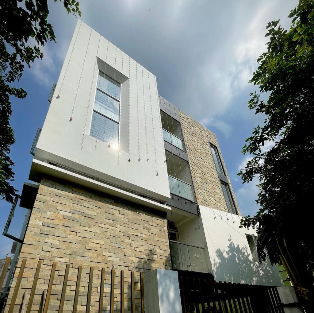 Fully furnished AC luxury flats in Vellore city - Housity