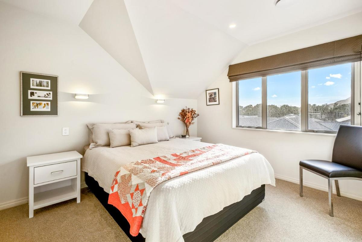 Slice of Paradise - Waikanae Self-Contained Unit - Housity